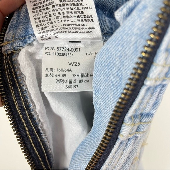Levi’s Premium Light Wash Denim Jean Overalls- Skinny Straight Leg- Size 25 - Picture 9 of 10